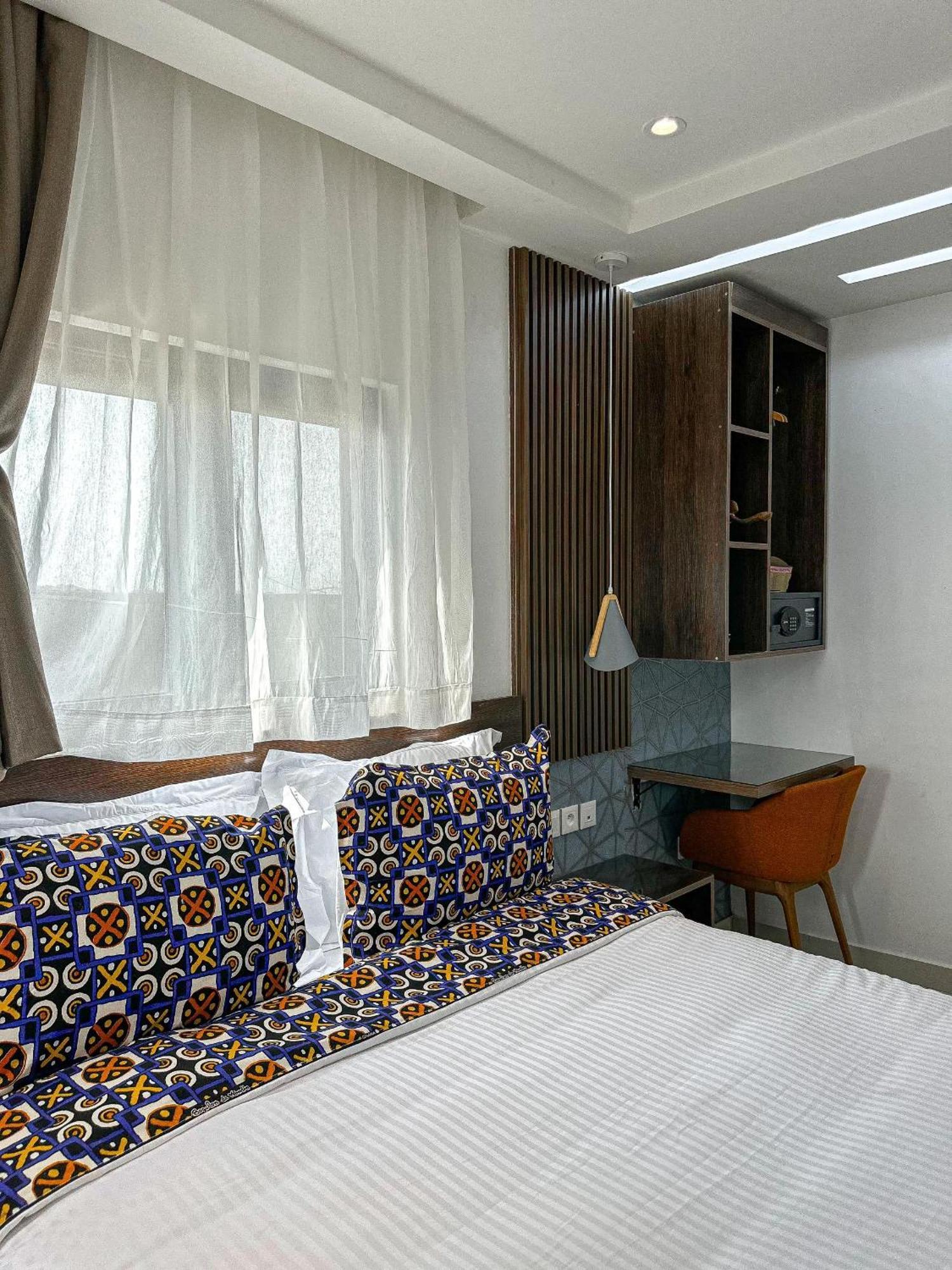 Klik Klak Appart Hotel Cotonou Extérieur photo