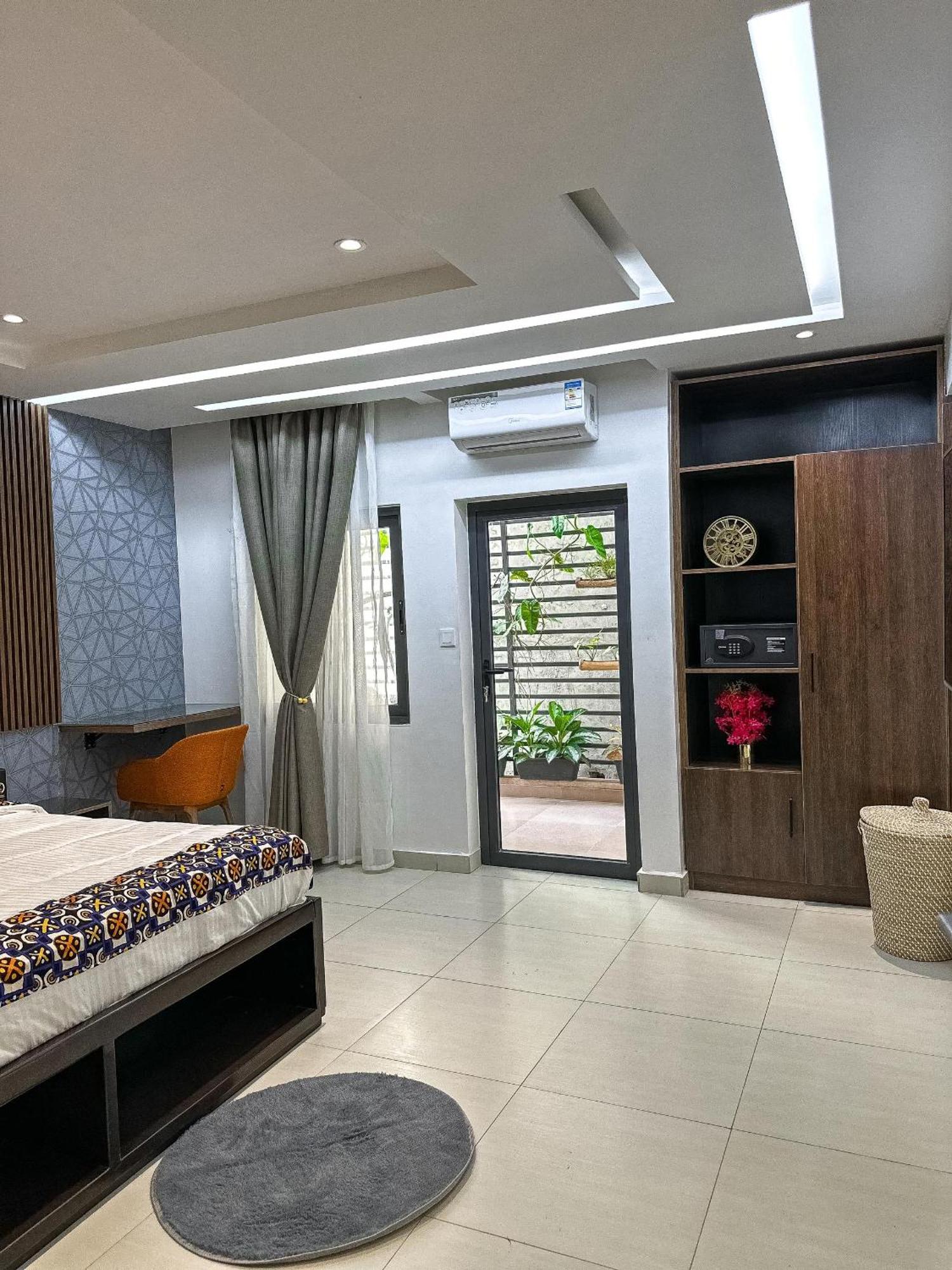 Klik Klak Appart Hotel Cotonou Extérieur photo